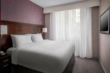Courtyard by Marriott New York Manhattan / Soho - 40