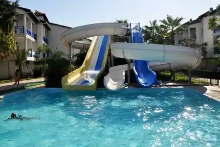 Mcs Oasis Beach Club - 8
