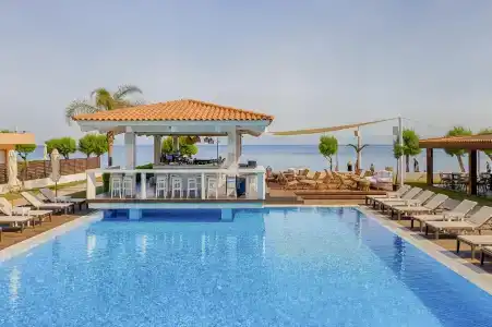 Villa Di Mare Seaside Suites - 5