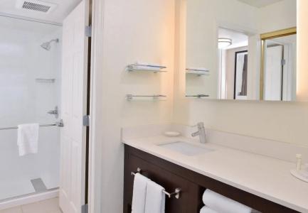 Residence Inn by Marriott - 7