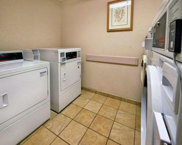 Comfort Inn Boston - 27