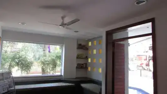 Vinaya Royal Inn - 5