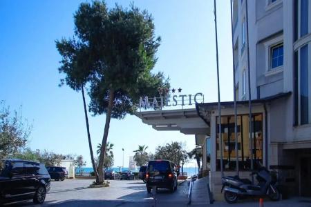 Majestic - 15