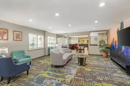 Quality Inn & Suites - 14