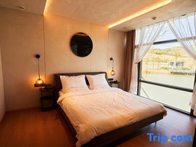 Tigerlily - 47