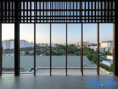 Shan Villas Sukhumvit - 222