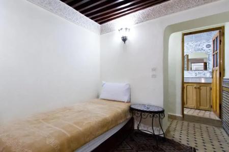 Riad Taryana - 29