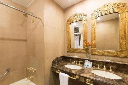 Claridge - 60