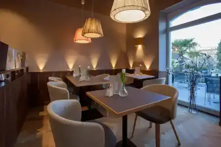 Ebner - Boutique-& Konditorei - 6