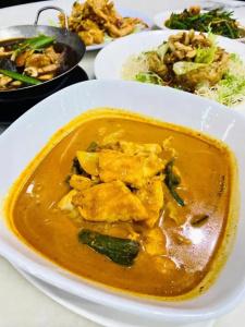 Pantai Inn - 49