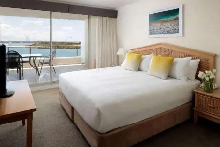 Rydges - 176