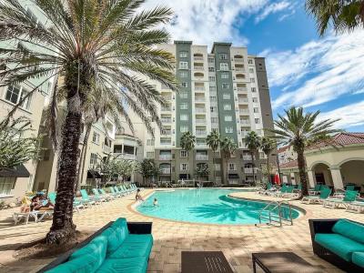 The Point & Suites Universal - 48