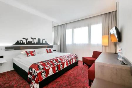 ARCOTEL Nike - 63