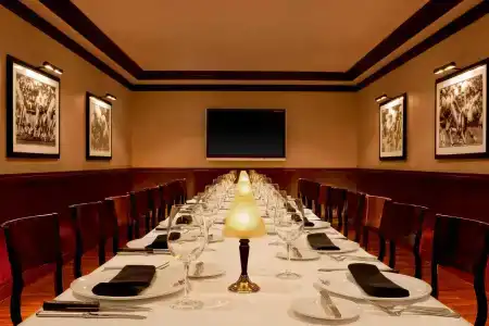 Sheraton Grand Chicago - 35