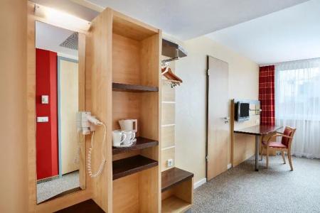 Holiday Inn Express Berlin City Centre West - 65