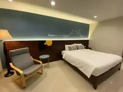 The Royal Bee Aparthotel - 30
