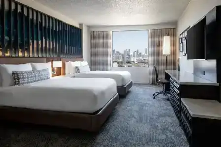 Renaissance Dallas - 78