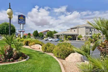 Best Western Plus Abbey Inn - 27
