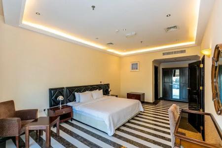 Royal Mirage - 46