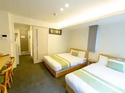 Grand Base Hiroshima Ekimae - 13