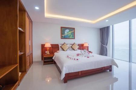 Vinh Hoang - 84