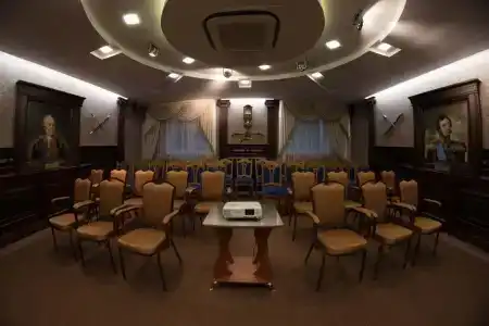 Замковый - 13