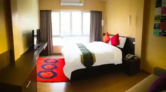 iCheck Inn Silom - 66