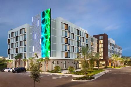 SpringHill Suites by Marriott Orlando at Millenia - 35