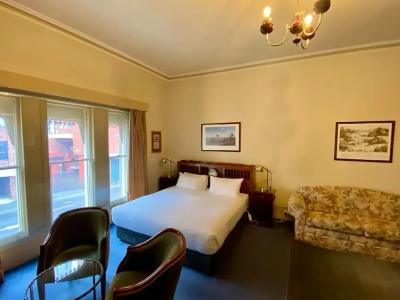 Macquarie Manor - 121
