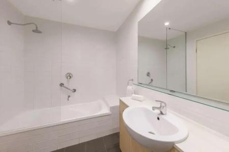Adina Apartment Barrack Plaza - 119