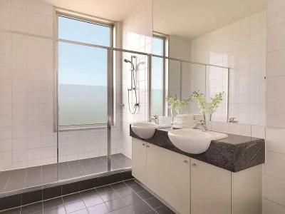 Adina Apartment Flinders Street - 165