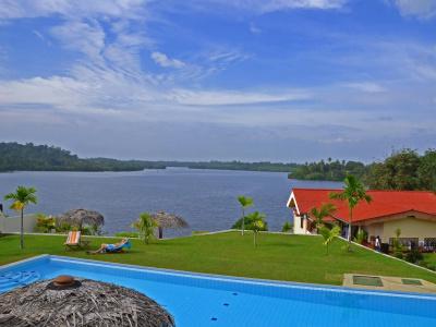 Kalla Bongo Lake Resort - 14