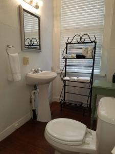 The Mansion on Royal - 7