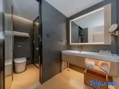 Jianguo  Hidden   (shanghai hongqiao station  and exhibition center) - 24
