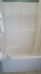 Bayfront Cottages - 8