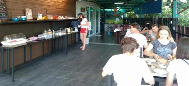 Q Zone Boutique House - 9