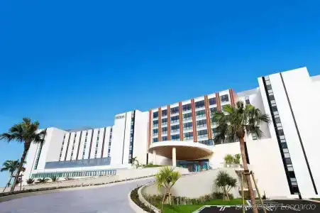 Hilton Okinawa Chatan Resort - 0