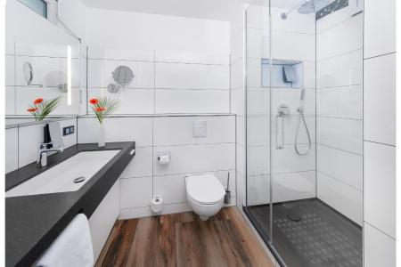 SI-SUITES - 43