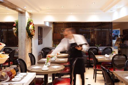 Best Western Plus Embassy - 26