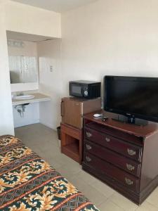 Surfside - - 19