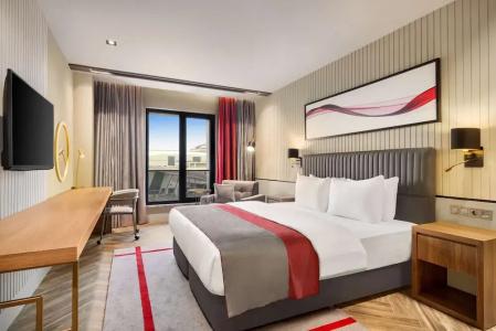 Ramada By Wyndham - 37
