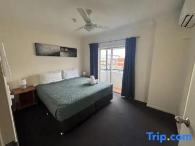 Cairns Queens Court - 105