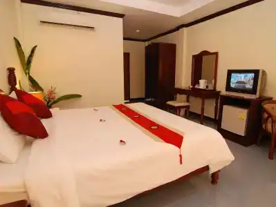 Lanta Seafront Resort - 46