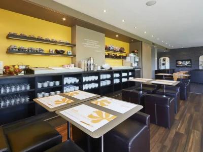 B&B Düsseldorf City-Süd - 22