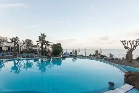 Tritone Resort & Spa - 14