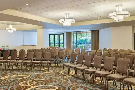 Sheraton North Houston at George Bush Intercontinental - 32