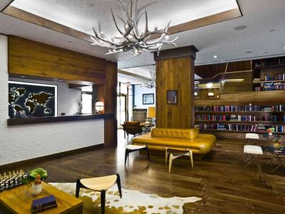 Gild Hall - A Thompson - 1
