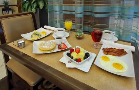 Hilton Garden Inn Miami Airport West - 11