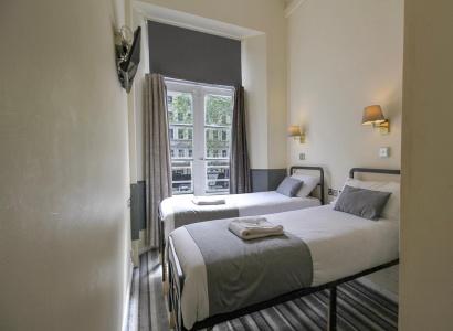 Hyde Park Court - 25
