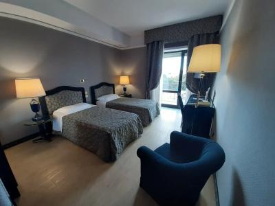 Grand Excelsior's - 3